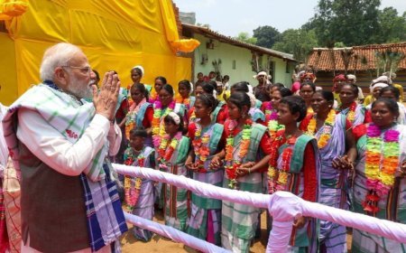 ପ୍ରଧାନମନ୍ତ୍ରୀଙ୍କ ରାଇରଙ୍ଗପୁର ଗସ୍ତରେ ଆଦିବାସୀମାନଙ୍କ ଉଚ୍ଚ୍ୱସିତ ସମ୍ଭର୍ଦ୍ଧନା...