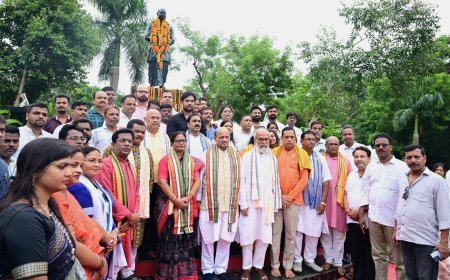 ସ୍ୱର୍ଗତଃ ଡ.ଶ୍ୟାମାପ୍ରସାଦ ମୁଖାର୍ଜୀଙ୍କ ୭୪ତମ ବଳିଦାନ ଦିବସ ପାଳିତ...