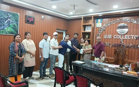କର୍ତ୍ତବ୍ୟ ଆଗରେ ସ୍ୱାର୍ଥ ମାୟା ମମତା ର ସ୍ଥାନ ନାହିଁ, ପ୍ରମାଣ କଲେ BLO ଅଧିକାରିଣୀ...