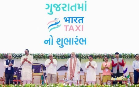ଗାନ୍ଧୀନଗରରୁ ଗୁଜରାଟ ପାଇଁ ‘ଭାରତ ଟ୍ୟାକ୍ସି’ ସେବାର ଶୁଭାରମ୍ଭ କଲେ ଅମିତ ଶାହ...