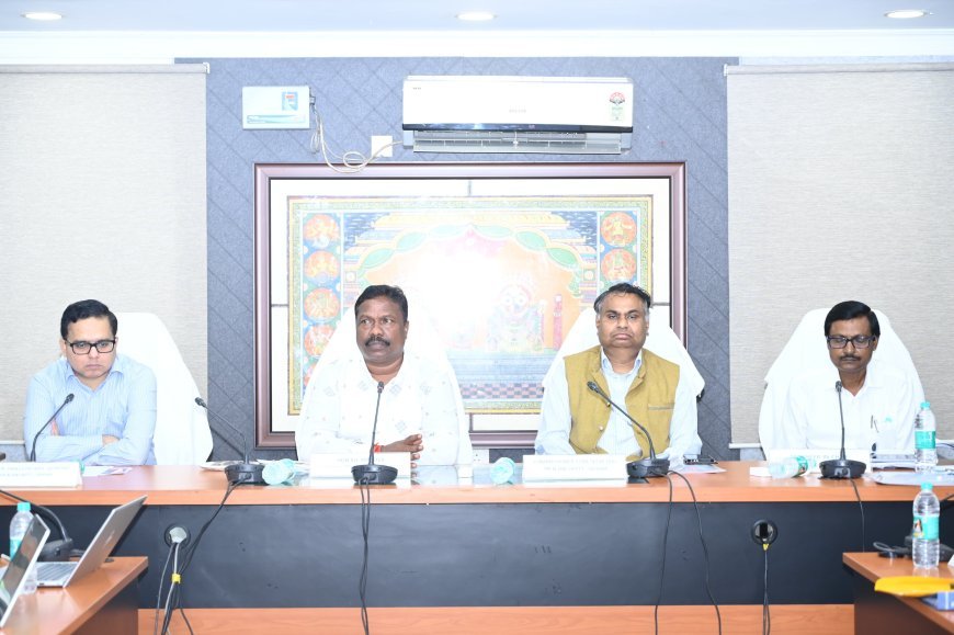 ପାନୀୟ ଜଳ ଯୋଗାଣ ଭିତ୍ତିଭୂମିର ସମୀକ୍ଷାରେ ପଞ୍ଚାୟତିରାଜ ମନ୍ତ୍ରୀ ଶ୍ରୀ ରବି ନାରାୟଣ ନାଏକ...