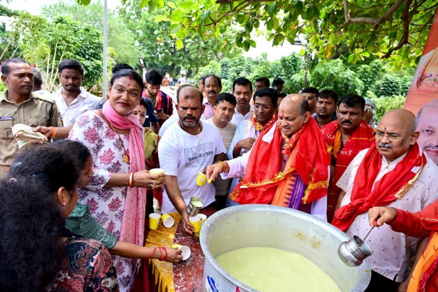 ପ୍ରଧାନମନ୍ତ୍ରୀ ଭାବେ ଯଶସ୍ୱୀ ଶ୍ରୀ ନରେନ୍ଦ୍ର ମୋଦିଙ୍କ ନିରନ୍ତର ୪୩୯୯ ଦିବସ ସେବା ପ୍ରଦାନର ଐତିହାସିକ ମୁହୁର୍ତ...