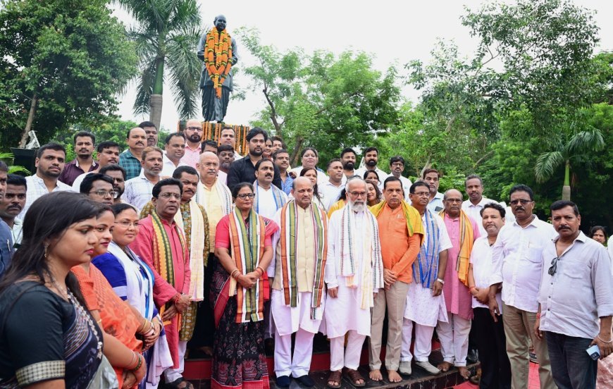 ସ୍ୱର୍ଗତଃ ଡ.ଶ୍ୟାମାପ୍ରସାଦ ମୁଖାର୍ଜୀଙ୍କ ୭୪ତମ ବଳିଦାନ ଦିବସ ପାଳିତ...