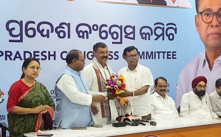 ନୂତନ ନିଯୁକ୍ତ ଏଆଇସିସି ଓଡିଶା ପ୍ରଭାରୀ ଲାଲଜୀ ଦେଶାଇଙ୍କୁ କଂଗ୍ରେସ ଭବନରେ ଭବ୍ୟ ସ୍ୱାଗତ...