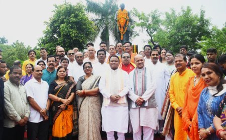 ସ୍ୱର୍ଗତଃ ଡ.ଶ୍ୟାମାପ୍ରସାଦ ମୁଖାର୍ଜୀଙ୍କ ୧୨୫ ତମ ଜନ୍ମଜୟନ୍ତୀ...