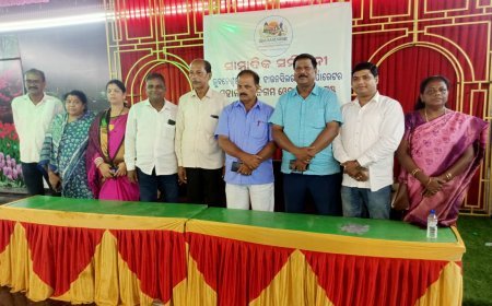 ଭୁବନେଶ୍ୱର ମହା ନଗର ନିଗମର ପୂର୍ବତନ କାଉନସିଲର ଓ କାର୍ପୋରେଟ ମାନଙ୍କୁ ନେଇ ଗଠିତ ୱେଲଫାୟାର ଟ୍ରଷ୍ଟ ର ସଦସ୍ୟମାନଙ୍କୁ ନେଇ ୫ ଦଫା ସମ୍ବଳିତ ଦାବୀ ସରକାର ଙ୍କ ନିକଟରେ ସାମ୍ବାଦିକ ସମିଳନୀ ମାଧମରେ ପ୍ରଦାନ କରିଥିଲେ
