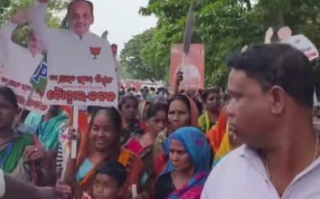 ଚିଟଫଣ୍ଡ ଜମାକାରୀଙ୍କୁ ଟଙ୍କା ଫେରାଇବା ପରିବର୍ତ୍ତେ ଚିଟଫଣ୍ଡ ଅଭିଯୁକ୍ତଙ୍କୁ ବିଜେପି ନିଜ ଦଳରେ ସାମିଲ କରିଛି : ବିଜେଡି