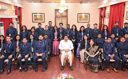 ୨୦୨୩ ବ୍ୟାଚ ଓଏଏସ୍ ପ୍ରଶିକ୍ଷାର୍ଥୀଙ୍କ ସହିତ ଭାବ ବିନିମୟ କଲେ ରାଜ୍ୟପାଳ...