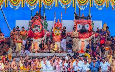 ଶରଧାବାଲିରେ ଭିଡ଼ ଲାଗିଛି