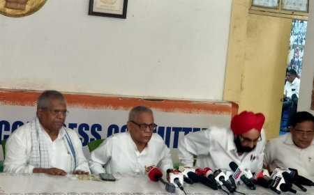 ସରକାର ସାର ଯୋଗାନ୍ତୁ.. ମିଛ କୁହନ୍ତୁ ନାହିଁ...