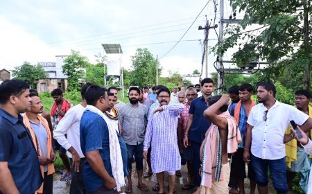 ଲୋଇସିଂହା ଜଳବନ୍ଦୀ ଅଞ୍ଚଳର ବନ୍ୟା ପୀଡିତ ଲୋକଙ୍କୁ ଭେଟିଲେ ସ୍ୱାସ୍ଥ୍ୟମନ୍ତ୍ରୀ...