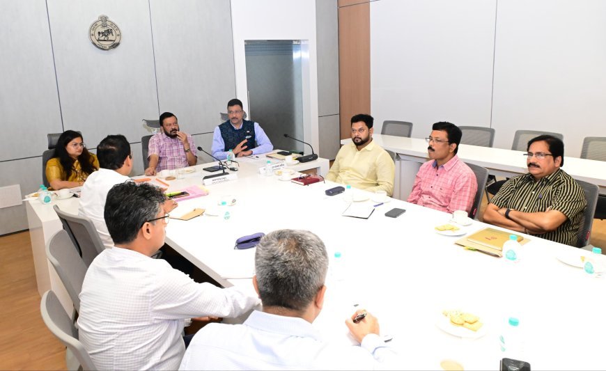 ପଞ୍ଜୀକରଣ କାର୍ଯ୍ୟାଳୟରେ ସ୍ମାର୍ଟ୍ ନିରୀକ୍ଷଣ ବ୍ୟବସ୍ଥା ସଂକ୍ରାନ୍ତରେ ମାନ୍ୟବର ରାଜସ୍ୱ ମନ୍ତ୍ରୀଙ୍କ ସମୀକ୍ଷା...