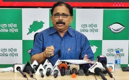 ଲୋକାୟୁକ୍ତ ନିଯୁକ୍ତି ନେଇ ରାଜସ୍ୱ ମନ୍ତ୍ରୀ ସୁରେଶ ପୂଜାରୀଙ୍କ ମନ୍ତବ୍ୟ ପ୍ରସଙ୍ଗରେ ଲେନିନ ମହାନ୍ତି ଡାହା ମିଛ ବୋଲି ସାମ୍ବାଦିକ ସମିଳନୀ...