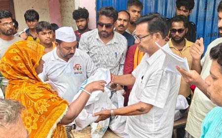 ଦଶରଥପୁରରେ  କଂଗ୍ରସ ତରଫରୁ ରିଲିଫ ବାଣ୍ଟିଲେ ଓପିସିସି ସଭାପତି ଭକ୍ତ ଚରଣ ଦାସ...