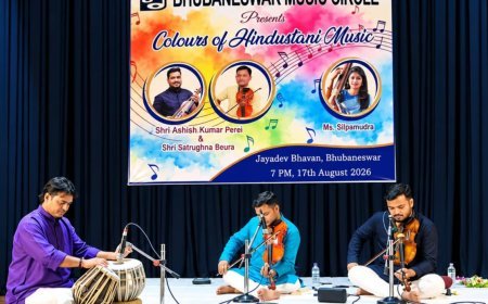 ଭୁବନେଶ୍ୱର ମ୍ୟୁଜିକ୍ ସର୍କଲ ପକ୍ଷରୁ ସୋମବାର ଜୟଦେବ ଭବନଠାରେ "ହିନ୍ଦୁସ୍ତାନୀ ଶାସ୍ତ୍ରୀୟ ସଙ୍ଗୀତର ରଙ୍ଗ" ଶୀର୍ଷକ ଏକ ସୁମଧୁର ସଙ୍ଗୀତ ସନ୍ଧ୍ୟା ଆୟୋଜିତ ହୋଇଯାଇଛି।