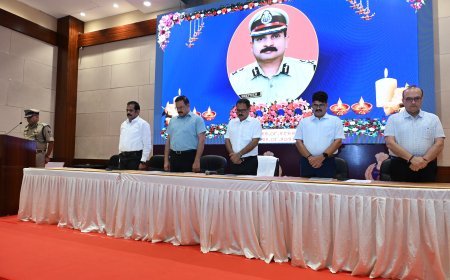 ବରିଷ୍ଠ ଆଇପିଏସ୍ ଅଧିକାରୀ ସେଫିନ ଅହମ୍ମଦ କେ.ଙ୍କ ବିୟୋଗରେ ଓଡ଼ିଶା ପୋଲିସର ଶୋକ...