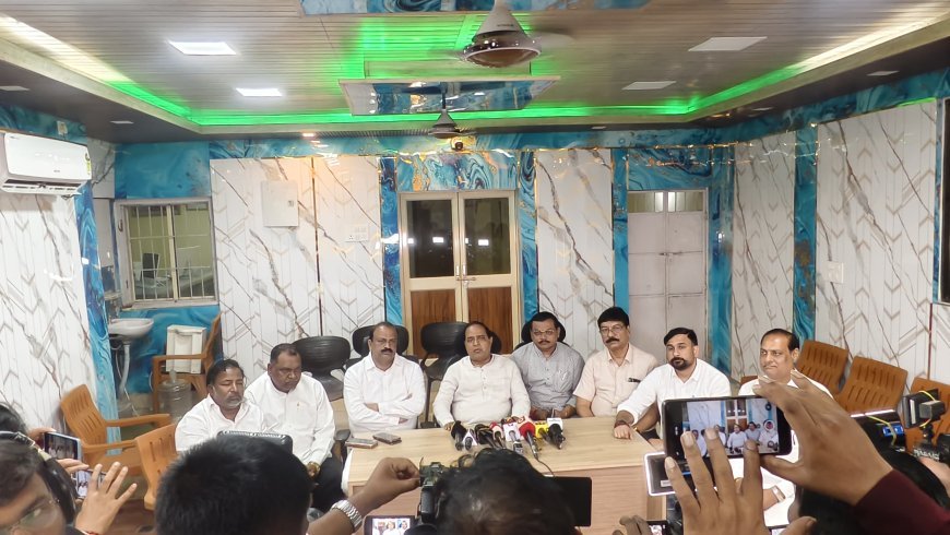 ଖାଦ୍ୟ ଯୋଗାଣ ଓ ଖାଉଟି କଲ୍ୟାଣ ମନ୍ତ୍ରୀଙ୍କ ସହ ବିଧାୟକ ମାନଙ୍କ ବୈଠକ...