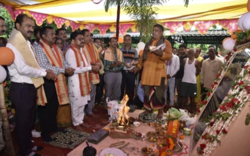 ଭୁବନେଶ୍ୱର ର ନାଗେଶ୍ୱରଟାଙ୍ଗିରେ ୧୦୦ ଶଯ୍ୟା ବିଶିଷ୍ଟ ସରକାରୀ ଆୟୁର୍ବେଦ ଚିକିତ୍ସାଳୟର ଭିତ୍ତିପ୍ରସ୍ତର ସ୍ଥାପନ...