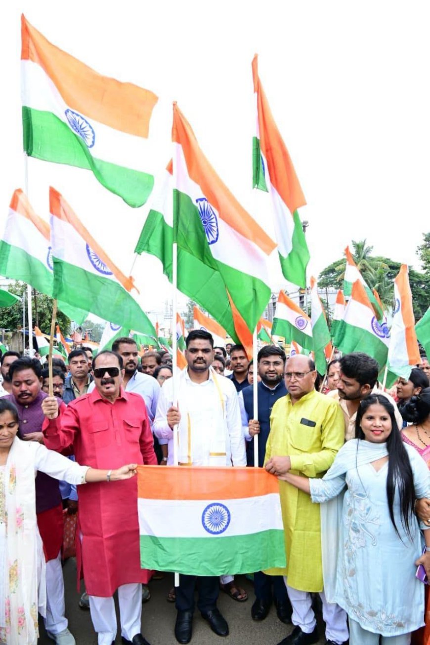 ଜୟପୁରରେ ହର୍‌ ଘର୍‌ ତ୍ରିରଙ୍ଗା ଅଭିଯାନରେ ସାମିଲ ହେଲେ ଶିଳ୍ପ ମନ୍ତ୍ରୀ...