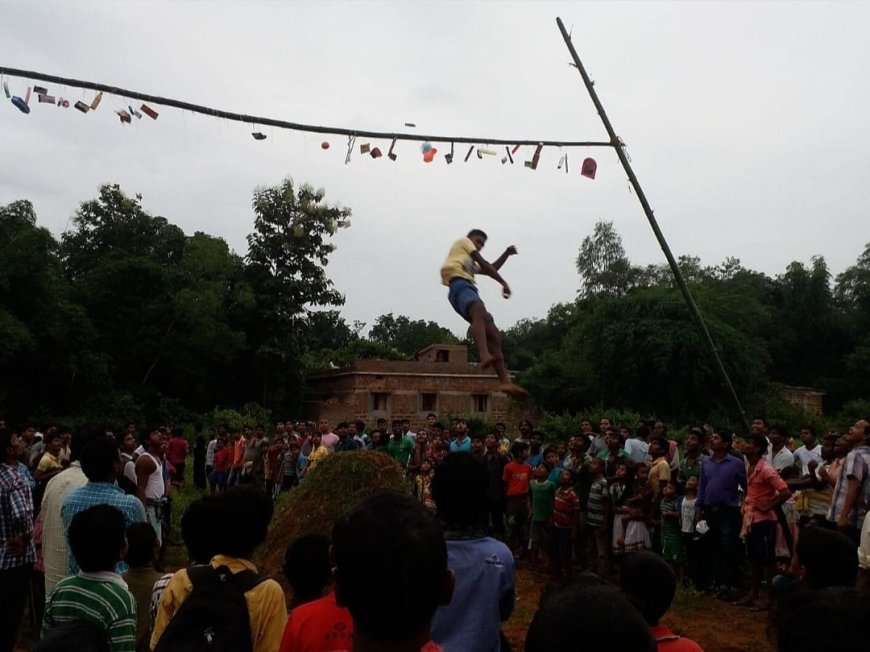 ହଜିବାକୁ ବସିଲାଣି ଗାଁର "ଗହ୍ମା ଡିଆଁ" ଖେଳ...