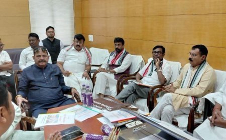 ବିଧାନସଭା CLP ବୈଠକରେ ପ୍ରଭାରୀ ଲାଲଜୀ ଦେଶାଇ, ଓପିସିସି ସଭାପତି ଭକ୍ତ ଚରଣ ଦାସ, CLP ନେତା ରାମଚନ୍ଦ୍ର କାଡ଼ାମ ଏବଂ ସମସ୍ତ କଂଗ୍ରେସ ବିଧାୟକଗଣଙ୍କ ବିଚାର ବିମର୍ଶ l