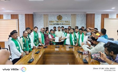 Members of the Newly constituted BJD State Minority cell ,meeting Bjd president Sri Naveen patnaik. at Naveen Nivas.