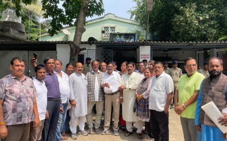 ଭୁବନେଶ୍ୱର ଜିଲ୍ଲା କଂଗ୍ରେସ ପକ୍ଷରୁ  ଜ୍ଞାନେଶ କୁମାରଙ୍କ ଇସ୍ତଫା ଓ ଗିରଫ ଦାବିରେ ଏଡିଏମ ଅଫିସ ଘେରାଉ...