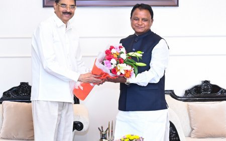 ରାଜ୍ୟପାଳଙ୍କୁ ସୌଜନ୍ୟମୂଳକ ସାକ୍ଷାତ କଲେ ମୁଖ୍ୟମନ୍ତ୍ରୀ...
