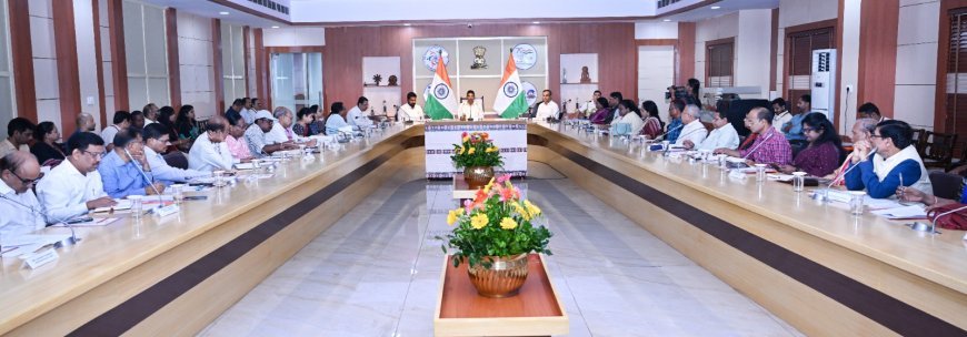 ନଭେମ୍ବର ସୁଦ୍ଧା ବିଶ୍ୱବିଦ୍ୟାଳୟମାନଙ୍କରେ ଅଧ୍ୟାପକ ନିଯୁକ୍ତି ପ୍ରକ୍ରିୟା ଶେଷ କରିବାକୁ ରାଜ୍ୟପାଳଙ୍କ ନିର୍ଦ୍ଦେଶ...